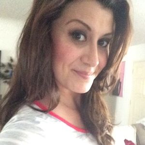 Meet your Posher, Eve